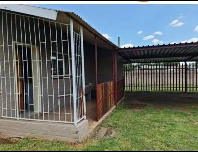 2 BEDROOM HOUSE FOR SALE IN SONLAND PARK